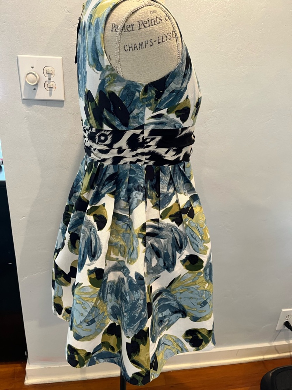 Taylor Petite Floral  Dress Size 6P - Picture 5 of 9